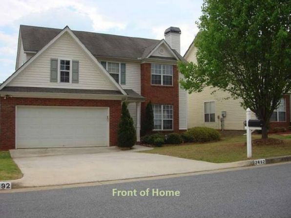 2492 Lakebrooke Dr