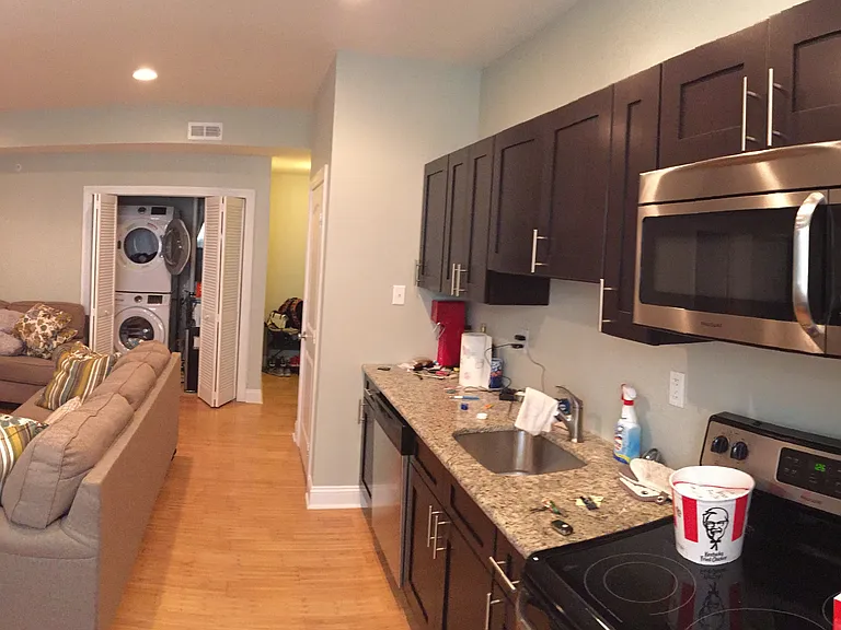 331 N 40th St #B — Photo 32