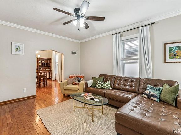 3rd image of 5579 Lansdowne Ave