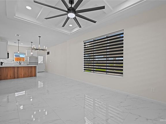 5th image of 2109 Viviana St #1