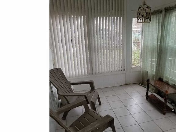 3rd image of 120 E Fisher Ave