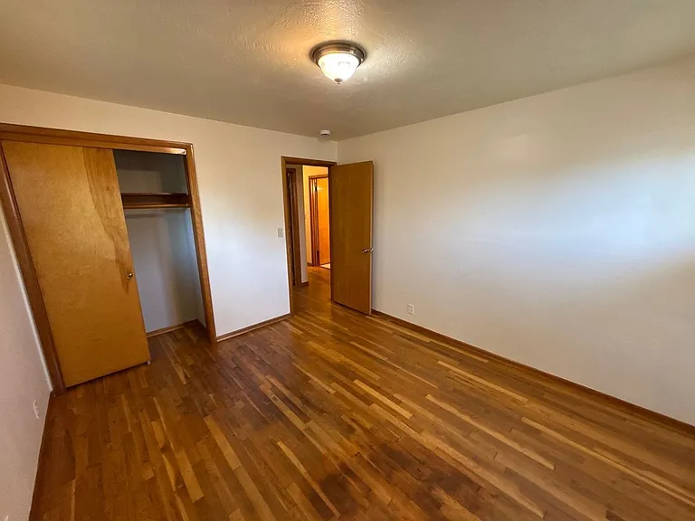 1670 Yew St SE — Photo 18