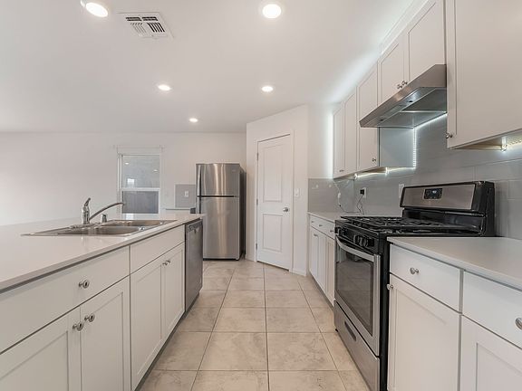 5th image of 8678 Glen Echo Ave