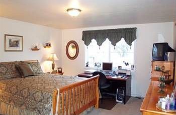 5th image of 269 Applewood Dr