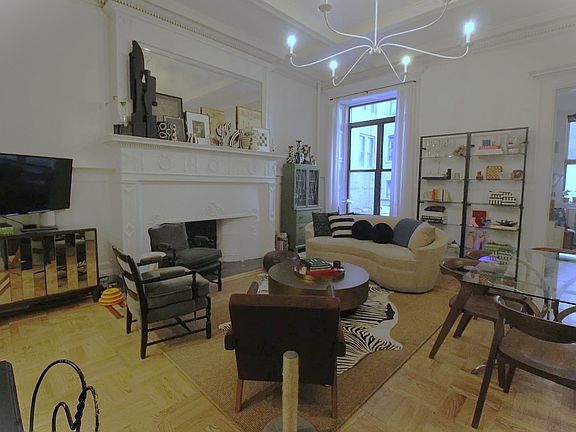 2nd image of 349 W 87th St APT 2