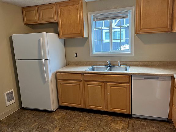 2nd image of 5219 Lacey Blvd SE APT 2