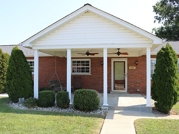 3rd image of 9005 Oak Ln