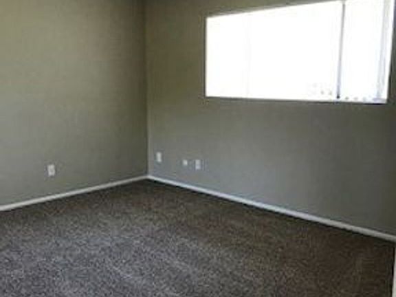 5th image of 3350 Lincoln Ave #19