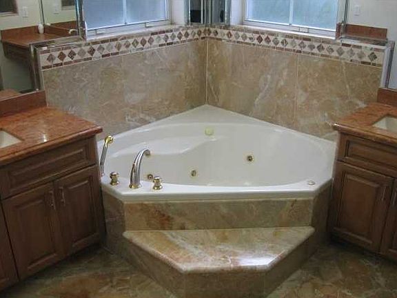 Kendall Breeze Etsate Home