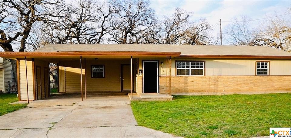 1st image of 2521 Oak Dr