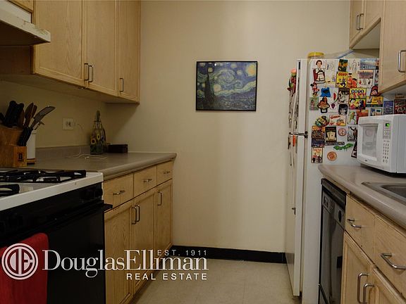 3rd image of 75 W End Ave APT C23e