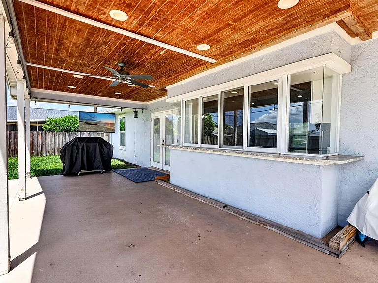 756 SW Ancona Rd — Photo 37