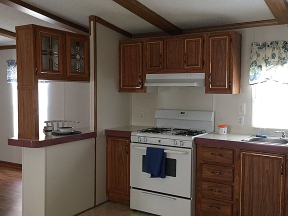 3rd image of 68 Norway Dr