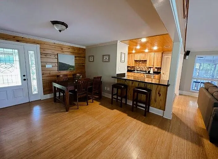 38 Martha Ln — Photo 11