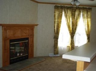 6 Oak Cir, Gorham, ME 04038