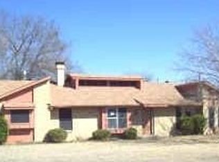 126 Spring Ave, Waxahachie, TX 75165