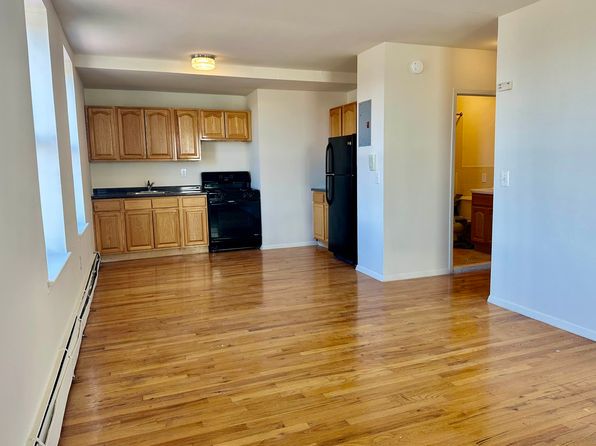 200 Marcy Pl APT 5E