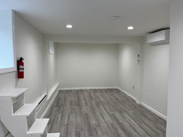 (undisclosed Address)