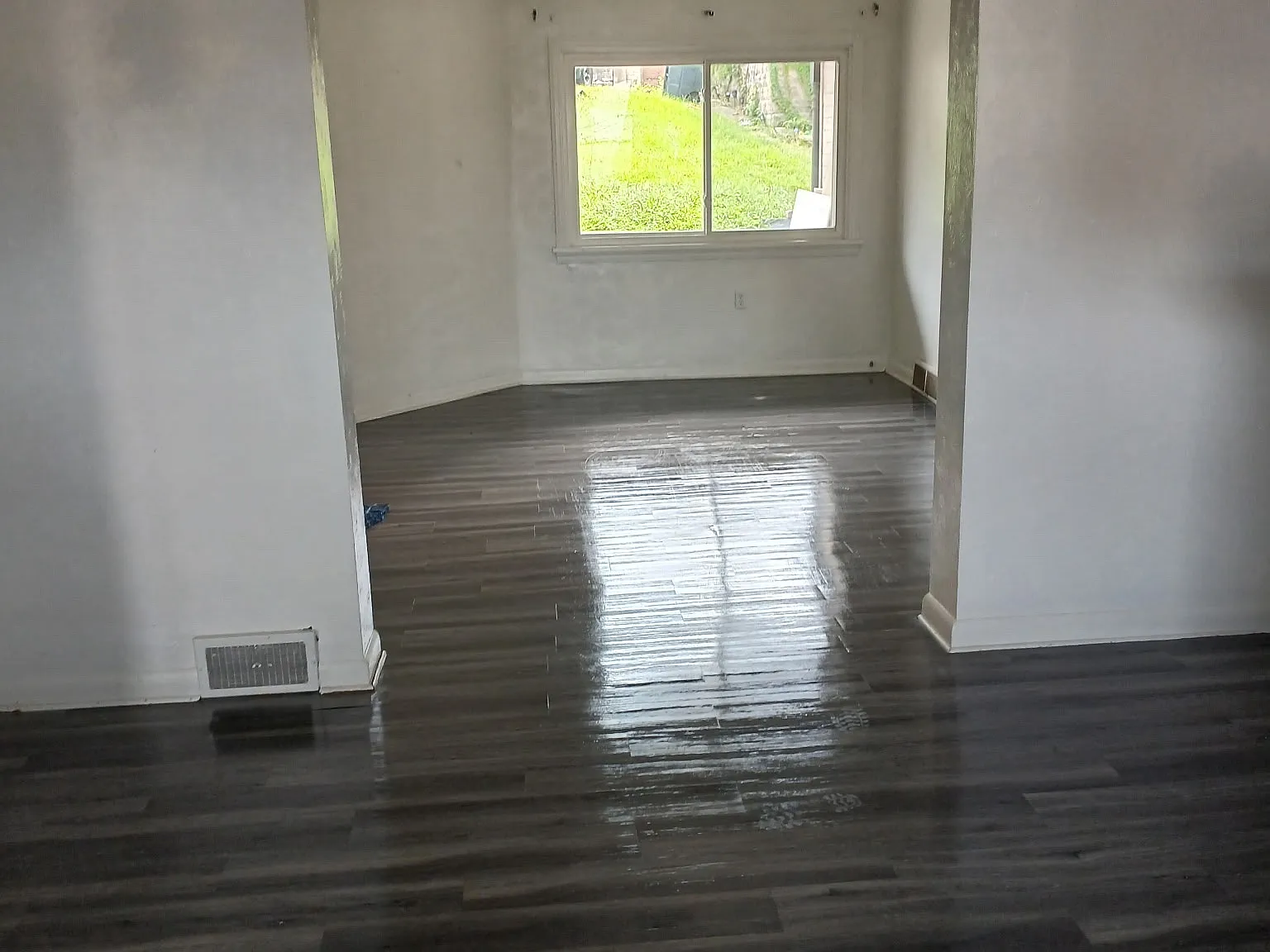 3 bed, 1280 sqft, $1,375 — Photo 3