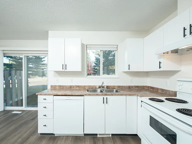 610 King St — Photo 23