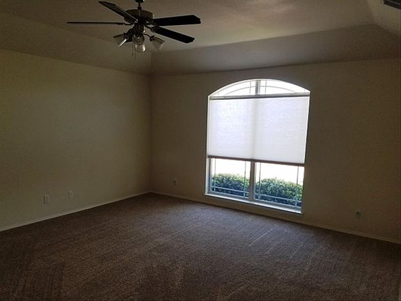 5th image of 4109 Harmony Ln
