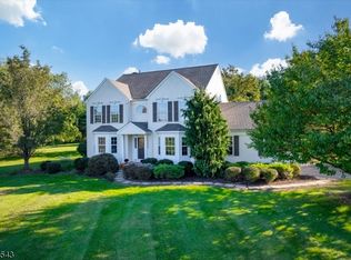 1 Dalrymple Way, Frenchtown, NJ 08825