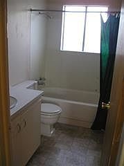 2nd image of 910-912 4th St S