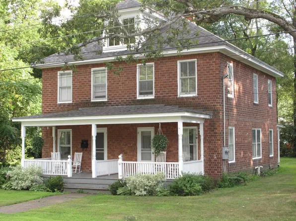 38 North St, Essex Junction, VT 05452