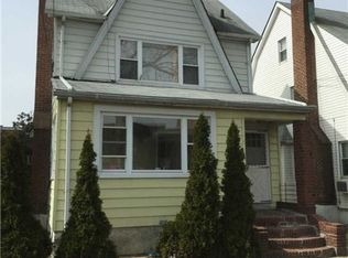 6140 220th St, Bayside, NY 11364