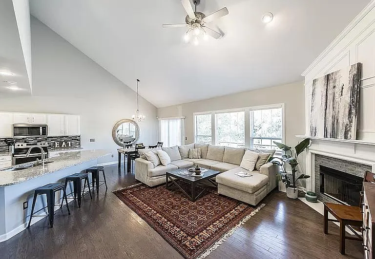 5817 Sterling Oaks Dr — Photo 14