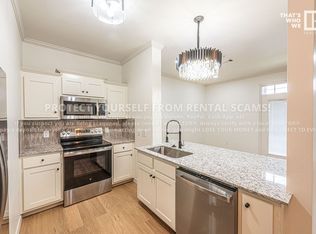 1115 N Leverett Ave #105, Fayetteville, AR 72703
