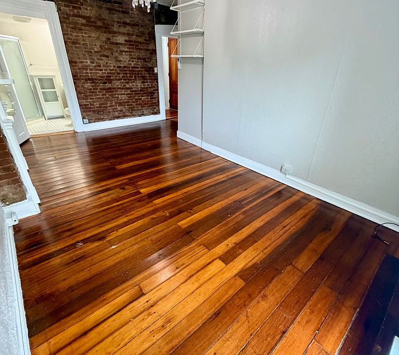 1st image of 365 S Upper St #2