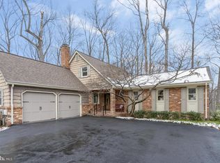 6001 Denton Ct, Springfield, VA 22152