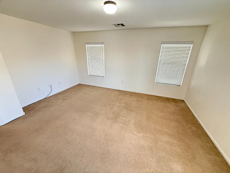 2416 Cockatoo Dr — Photo 16