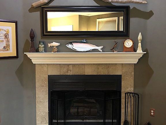 Upstairs living room 