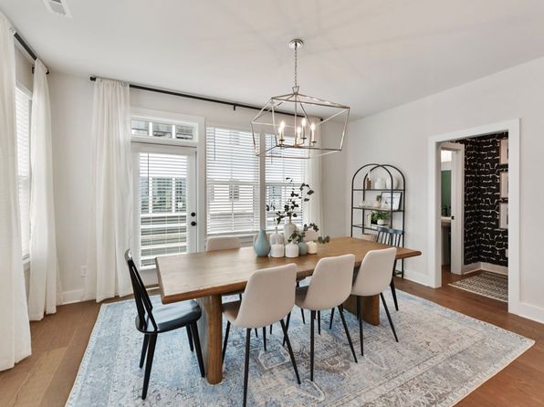 charlotte-north-carolina-448464057 picture