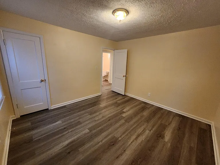 1726 Sonne Ave — Photo 12