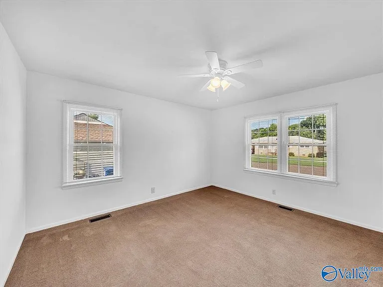 422 Karter St NW — Photo 20
