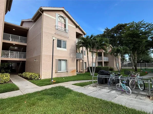 10420 SW 158th Ct APT 105, Miami, FL 33196