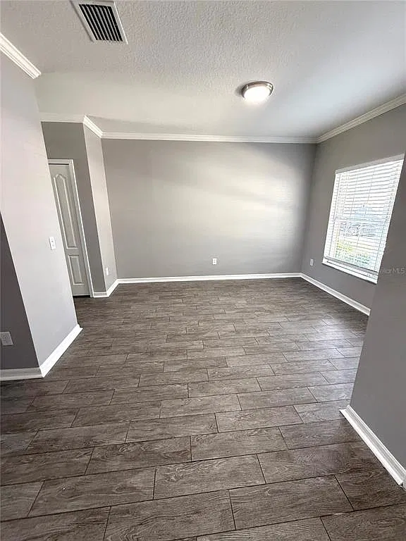 2 bed, 2.5 bath, 1383 sqft, $2,000 — Photo 4