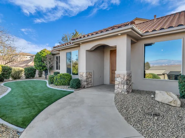 235 W Golden Eagle Cir, St George, UT 84770