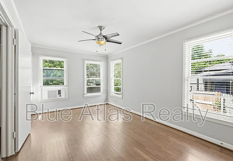 3643 Lafayette Ave #1 — Photo 10