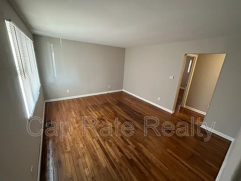 1776 Nason Ave — Photo 2
