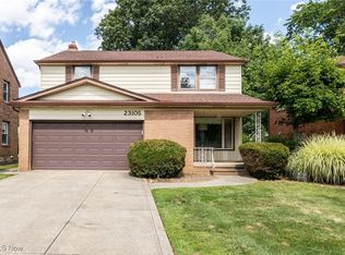 23105 E Groveland Rd, Beachwood, OH