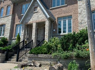 10 Mendota Rd, Toronto, ON M8Y 1E8