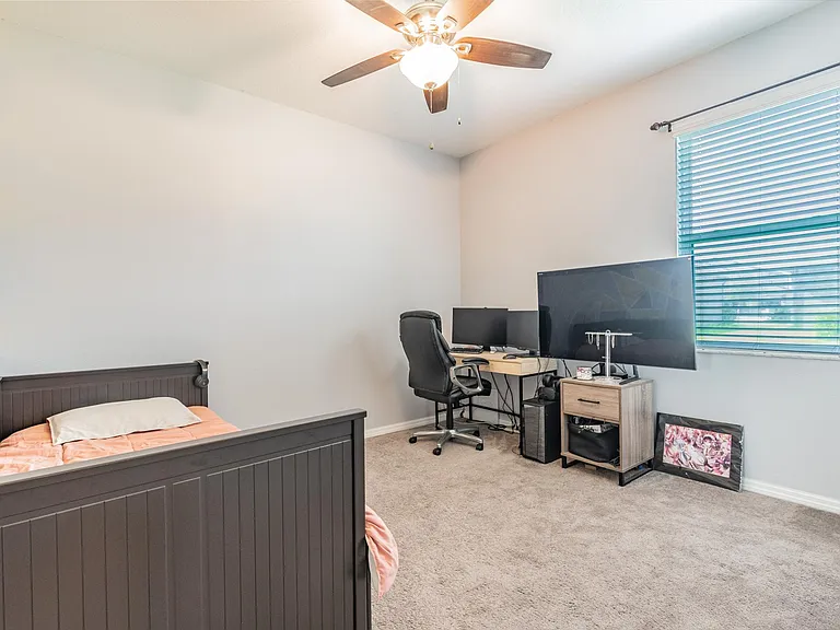 8135 Roma Dune Dr — Photo 17