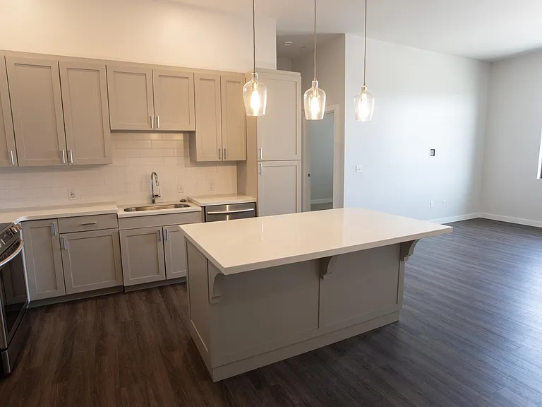 201 S Main St #305 — Photo 7