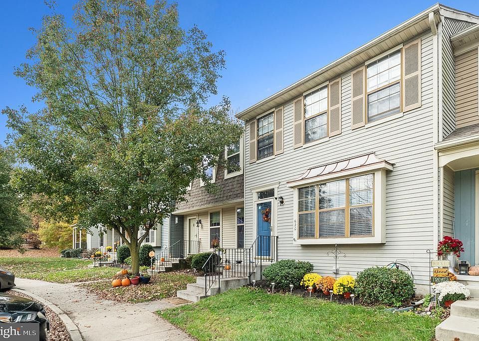 1st image of 620 Foxton Ct #620