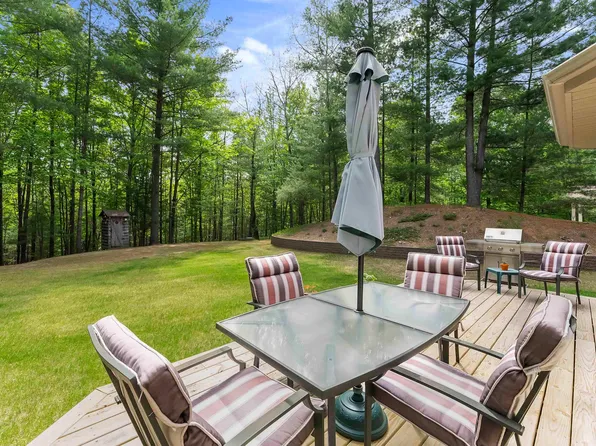 4340 Hampshire Dr, Williamsburg, MI 49690