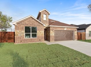 713 Exeter St, Fort Worth, TX 76104